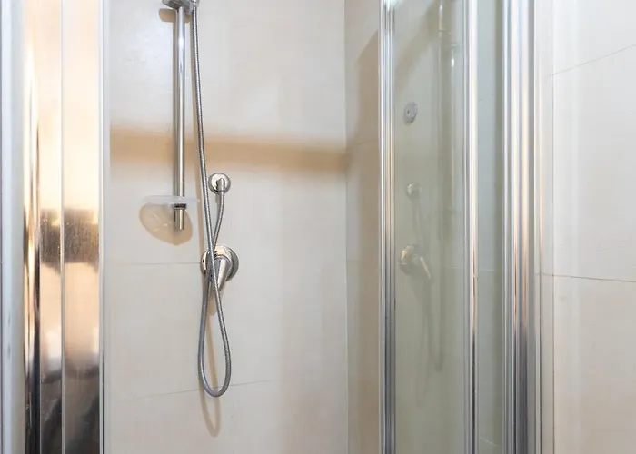 Гостевой дом Imperium Vatican - 3 Pvt Suites, Pvt Bathrooms, A-c, 2 Steps From Vatican